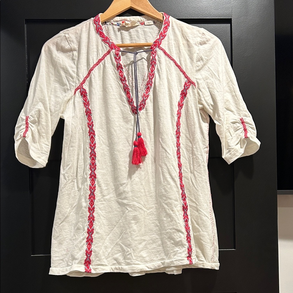 Embroidered White and Red Women's Top